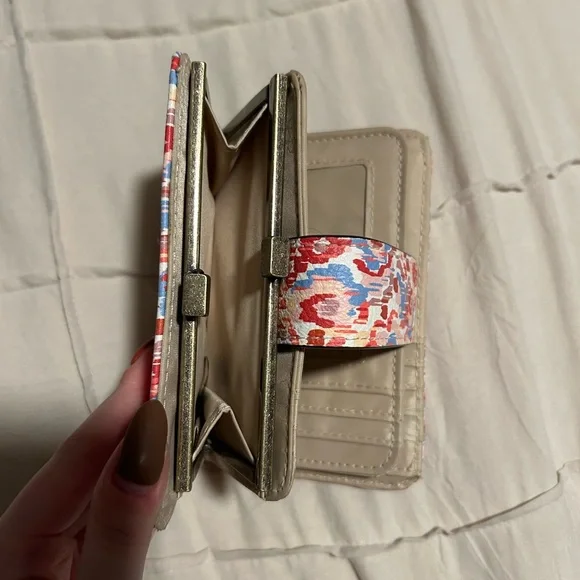 FLORAL INDEXER WALLET - Picture 4 of 7